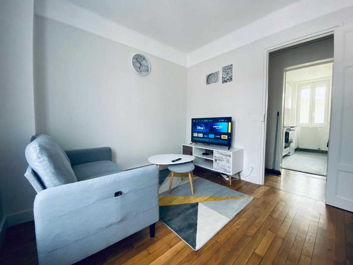 Cozy Appart' 2 Centre Ville Proche Gare Massy - Cozy Houses Екстериор снимка